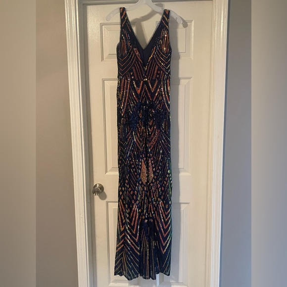 David’s bridal Jules & Cleo v-neck, sequin gown, size 6 $150 - Picture 2 of 6